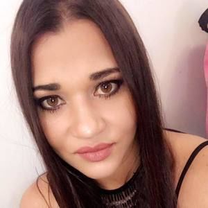 Meet your Posher, Liza